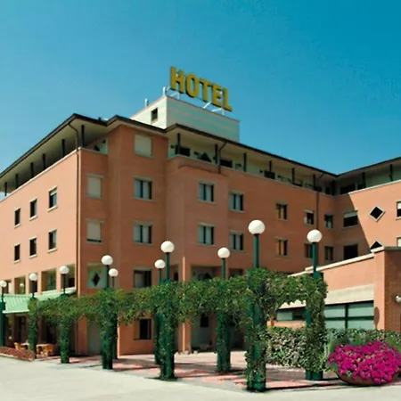 Leonardo Hotel