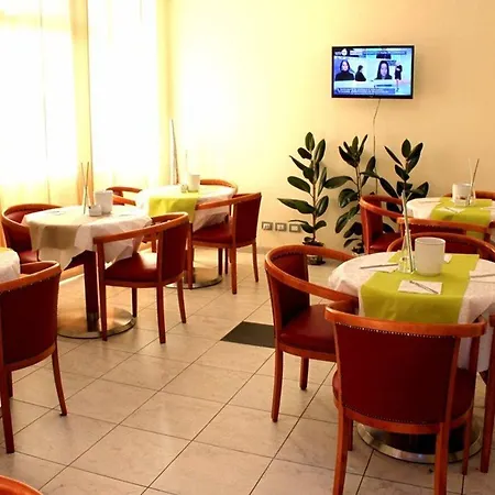 Leonardo 3* Parma