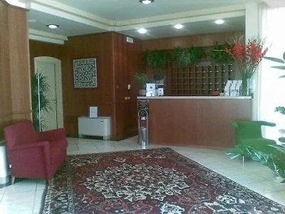 Leonardo 3* Parma