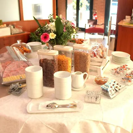 Leonardo Hotel 3*