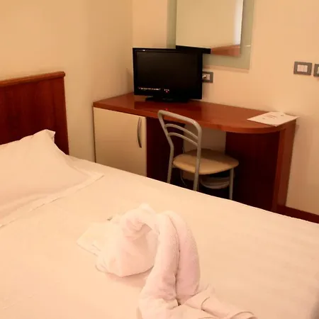 Leonardo Otel