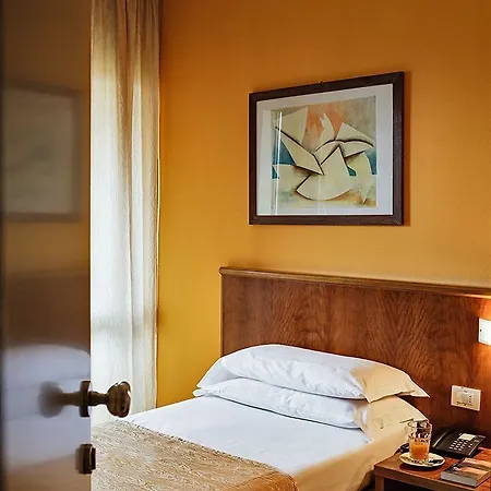 Hotel Leonardo 3*