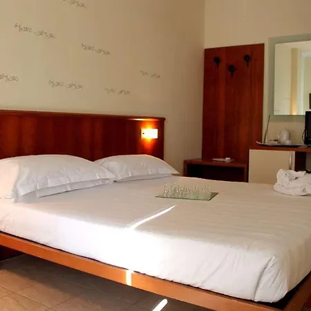 Leonardo 3* Parma